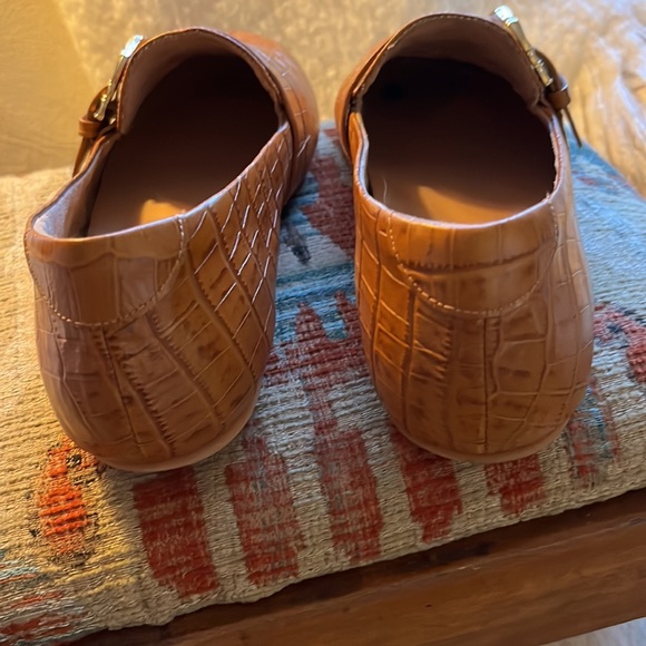 Fit Flop EUC snake embossed flats with gold bamboo buckles. Ladies size 9. - Picture 3 of 10